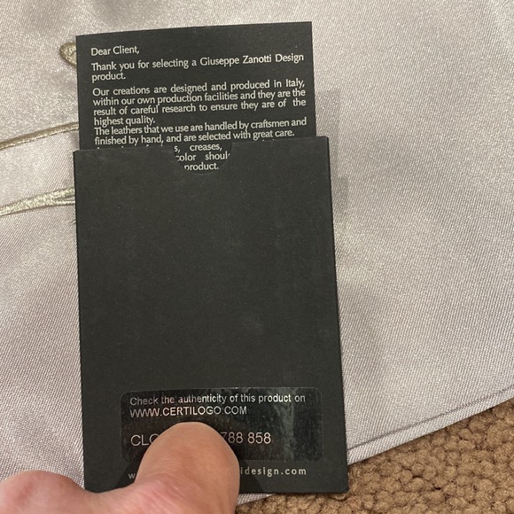 Giuseppe Zanotti Guns Blaze booties w/zipper detail in blk suede size 36.5 / 6 - Picture 8 of 10